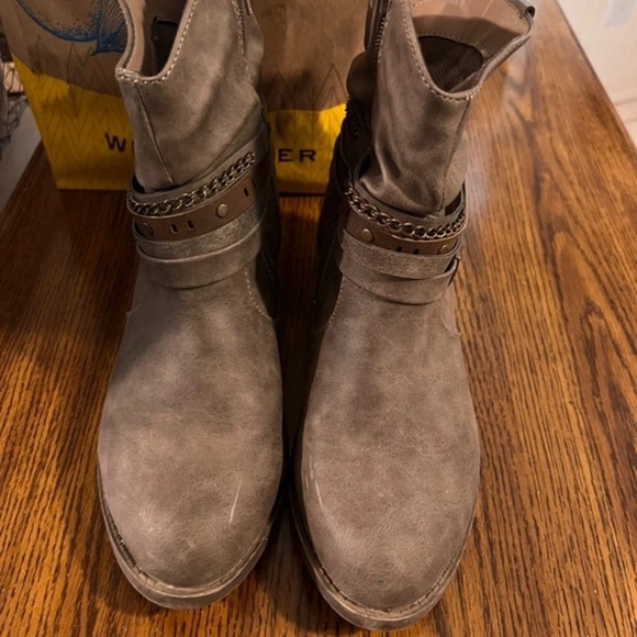 pop Taupe Slouch Ankle Boots with Decorative Straps - Picture 5 of 8